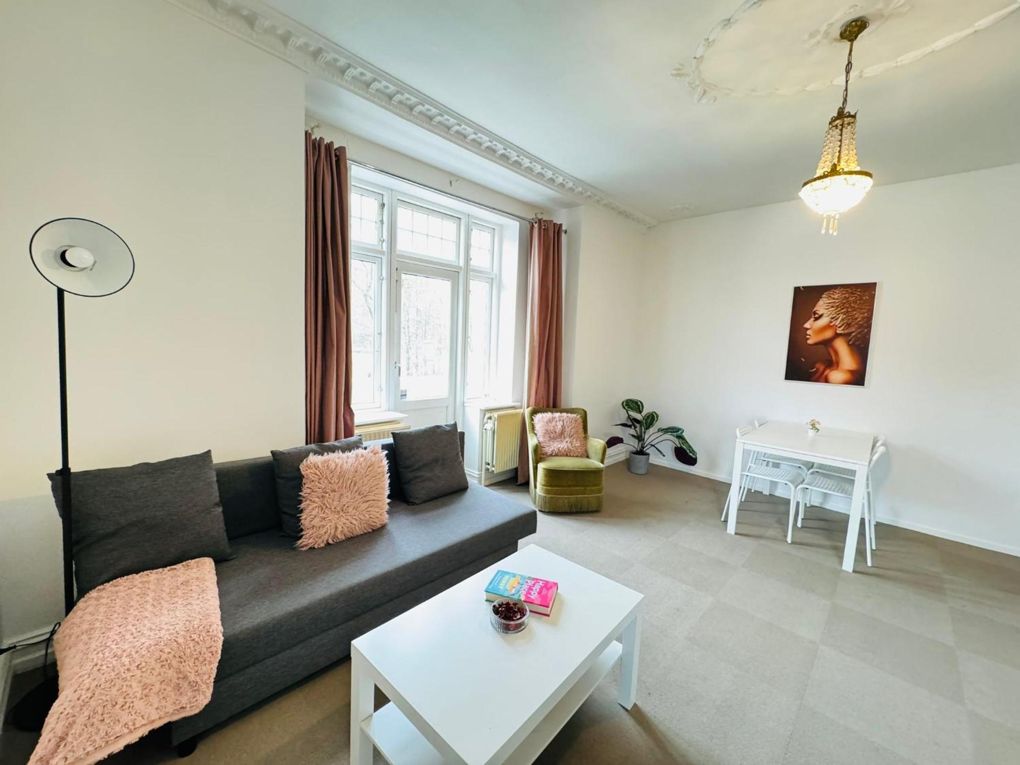 Adnana - Villa Firenze - 2 Bedrooms Bright Apartment Aalborg Buitenkant foto