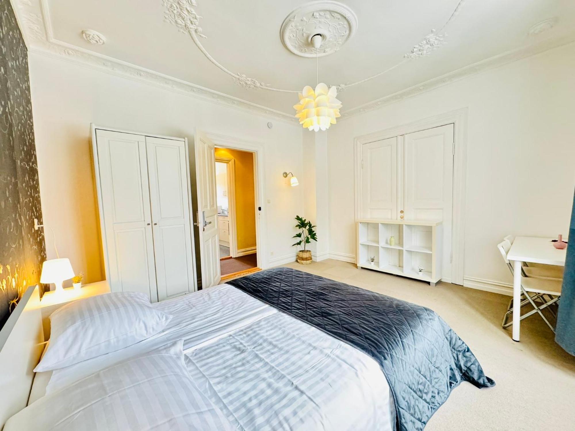 Adnana - Villa Firenze - 2 Bedrooms Bright Apartment Aalborg Buitenkant foto